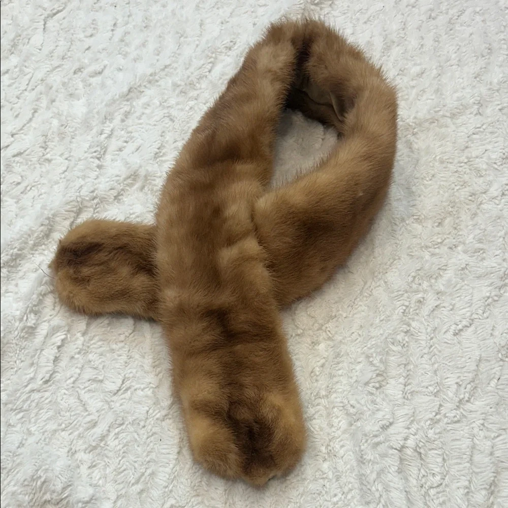 Vintage genuine Mink Fur Clip on Elegant Brown Collar scarf 35” long